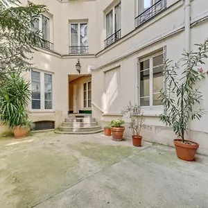  Appartement Charming & Cosy Flat In Heart Of Marais, 2min Walk To Art & Metier Museum